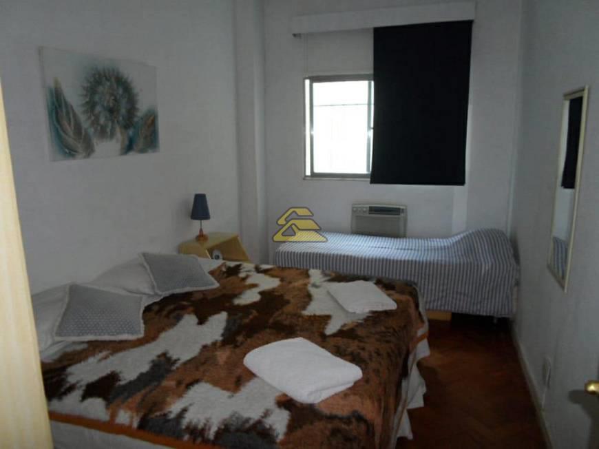 Apartamento à venda com 2 quartos, 68m² - Foto 11