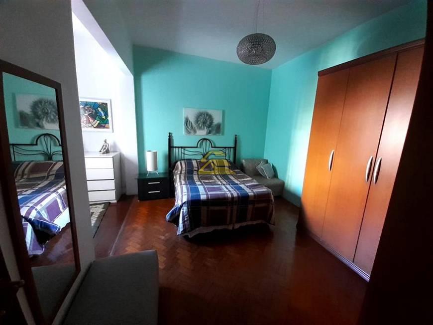 Apartamento à venda com 2 quartos, 68m² - Foto 5