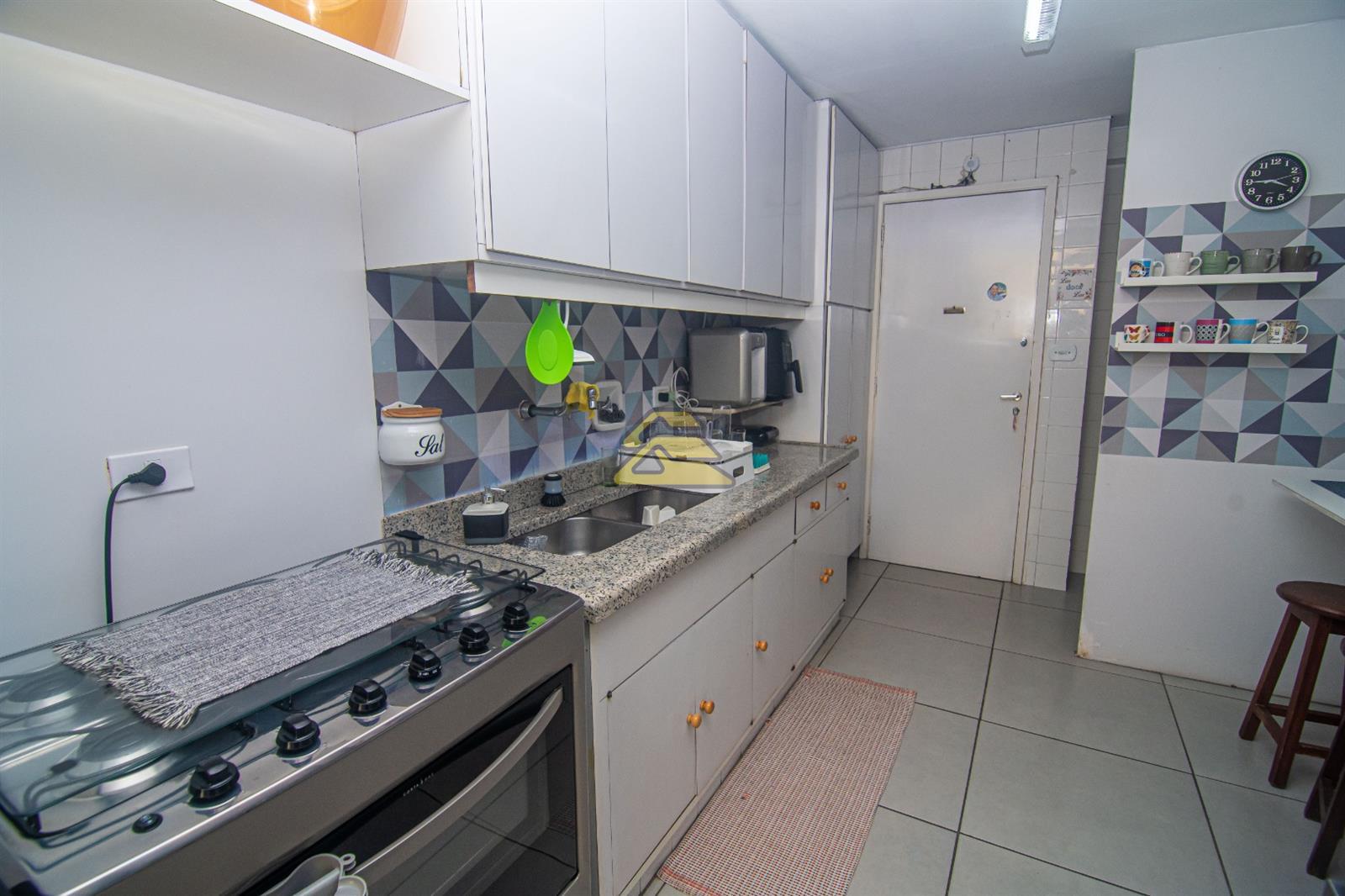 Apartamento à venda com 3 quartos, 120m² - Foto 21