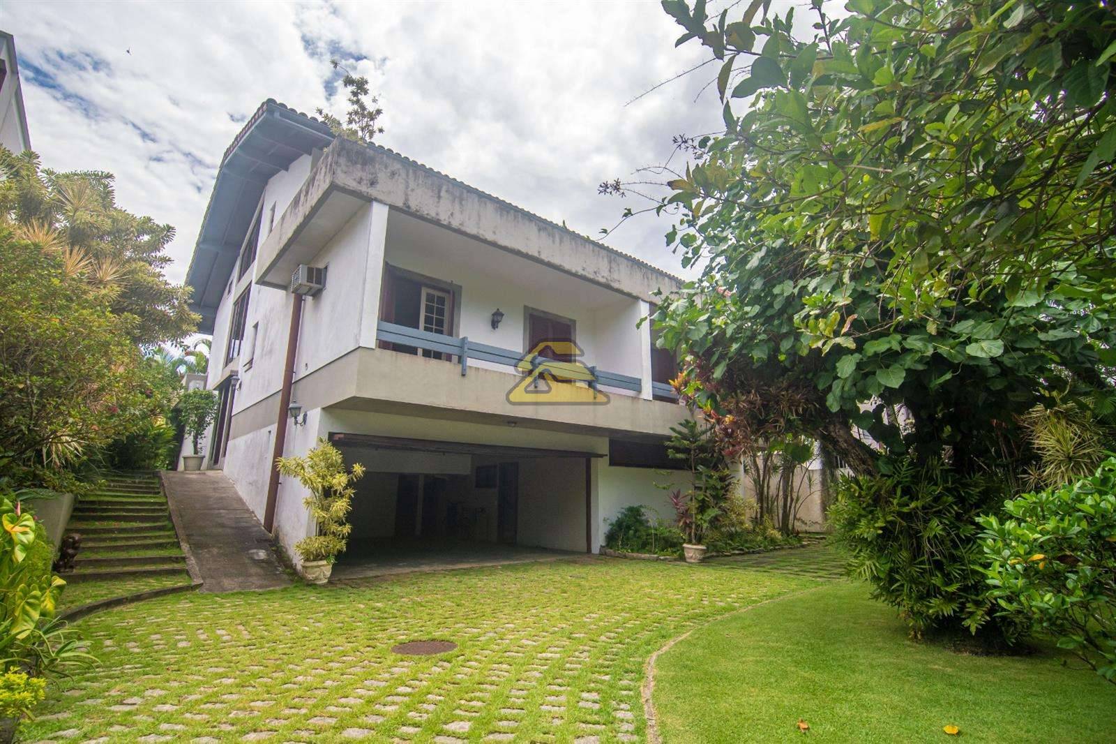 Casa de Condomínio à venda com 5 quartos, 588m² - Foto 2