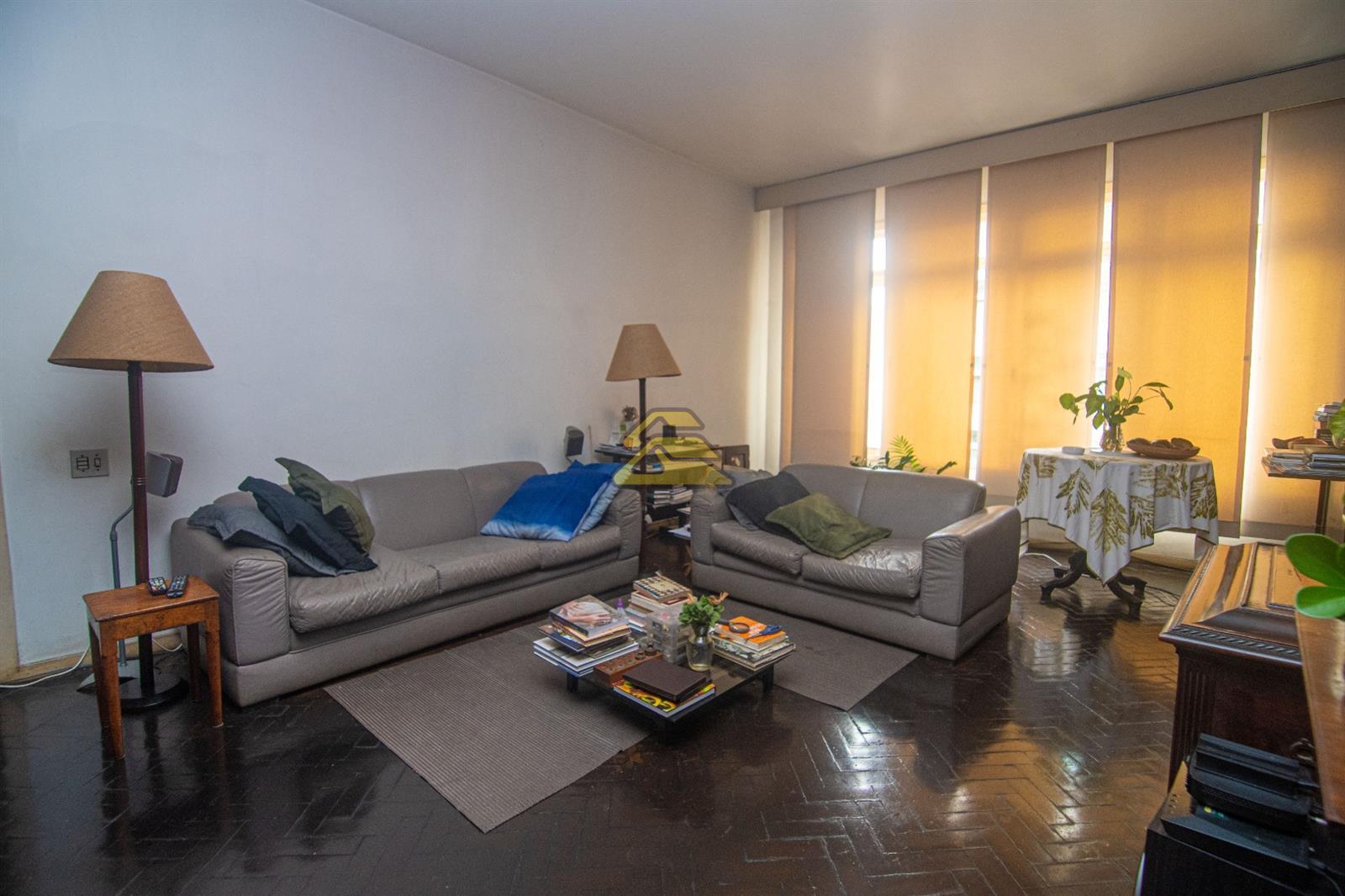 Apartamento à venda com 3 quartos, 149m² - Foto 1