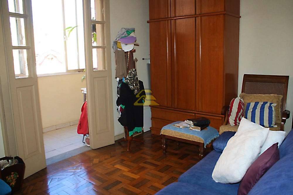 Apartamento à venda com 2 quartos, 63m² - Foto 10