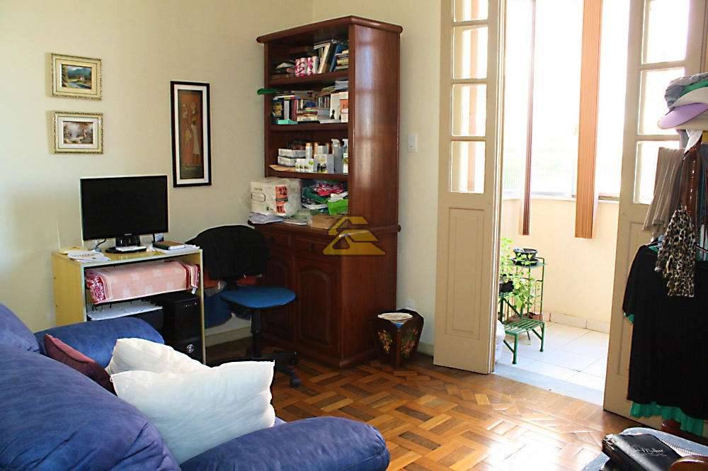 Apartamento à venda com 2 quartos, 63m² - Foto 6