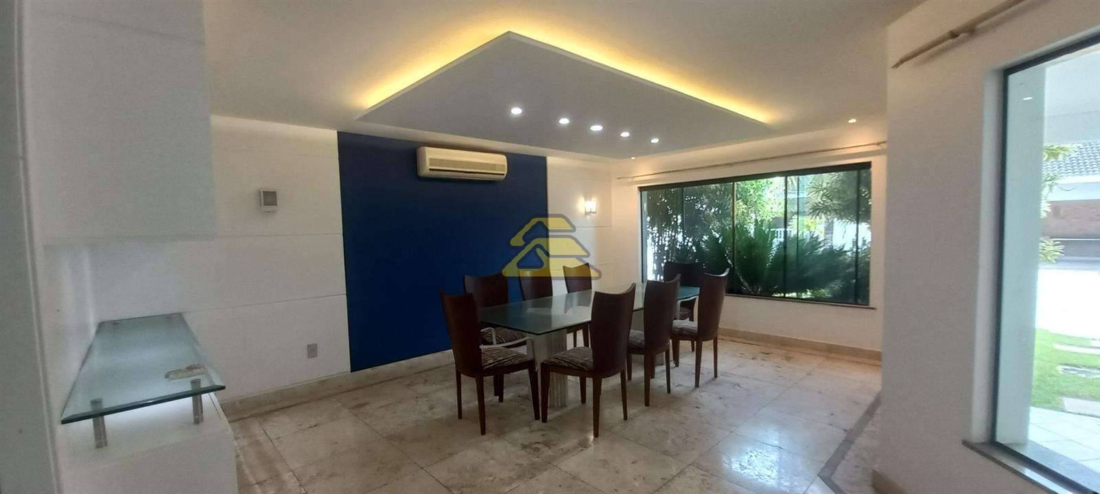 Casa de Condomínio à venda com 4 quartos, 678m² - Foto 5