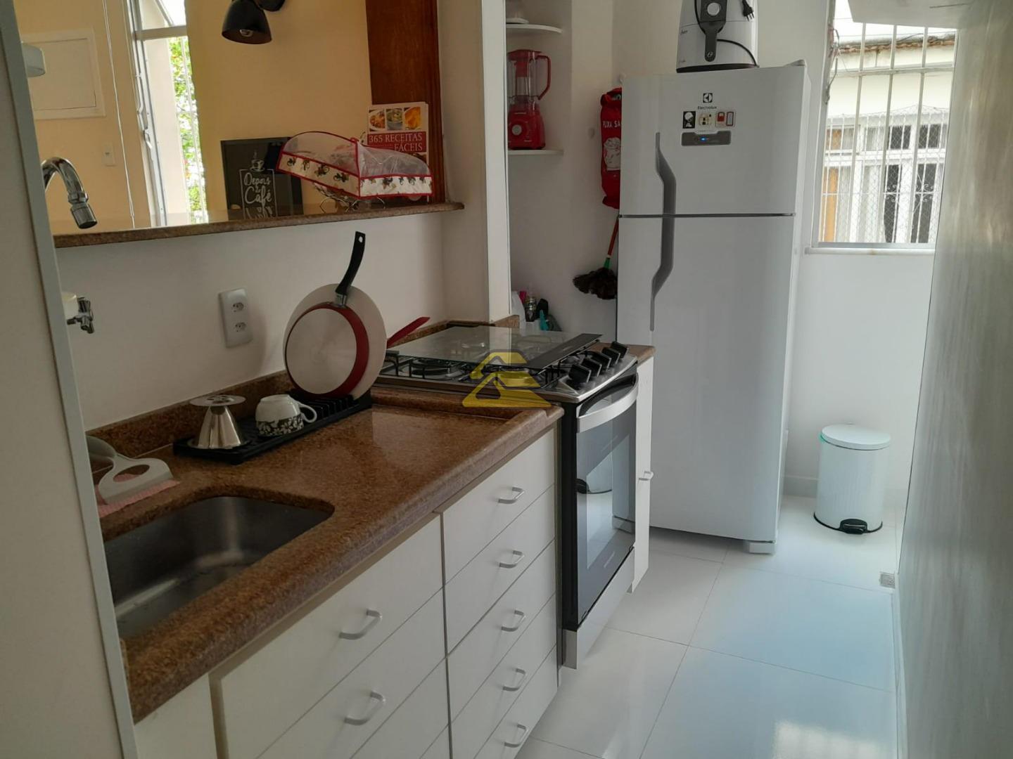 Apartamento à venda com 1 quarto, 42m² - Foto 14