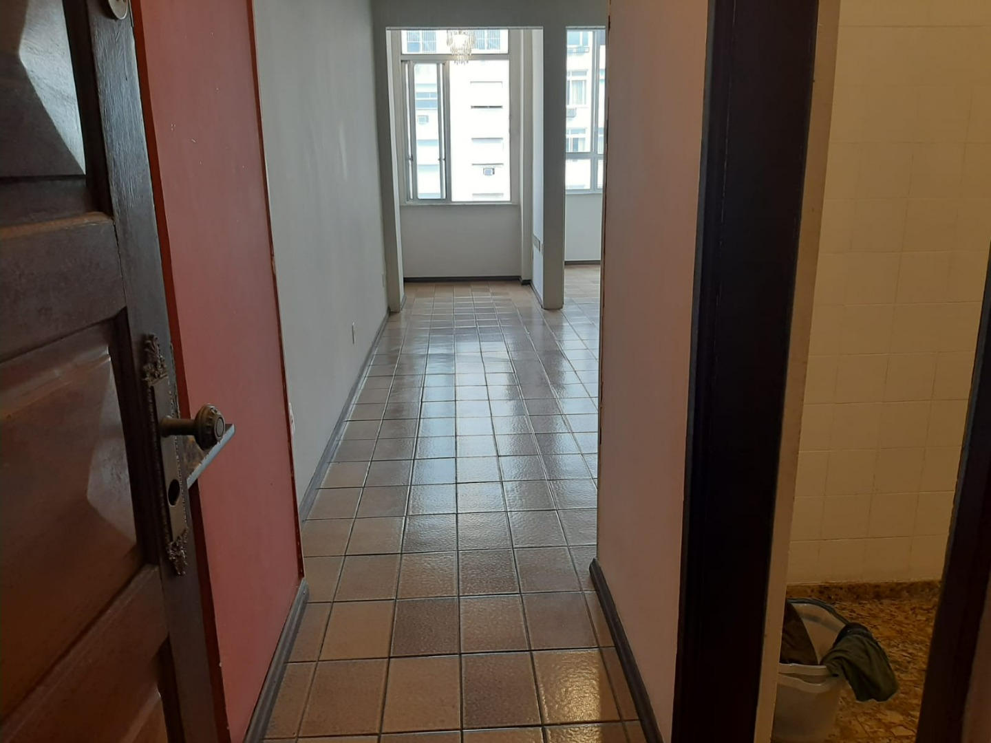 Apartamento à venda com 3 quartos, 84m² - Foto 3