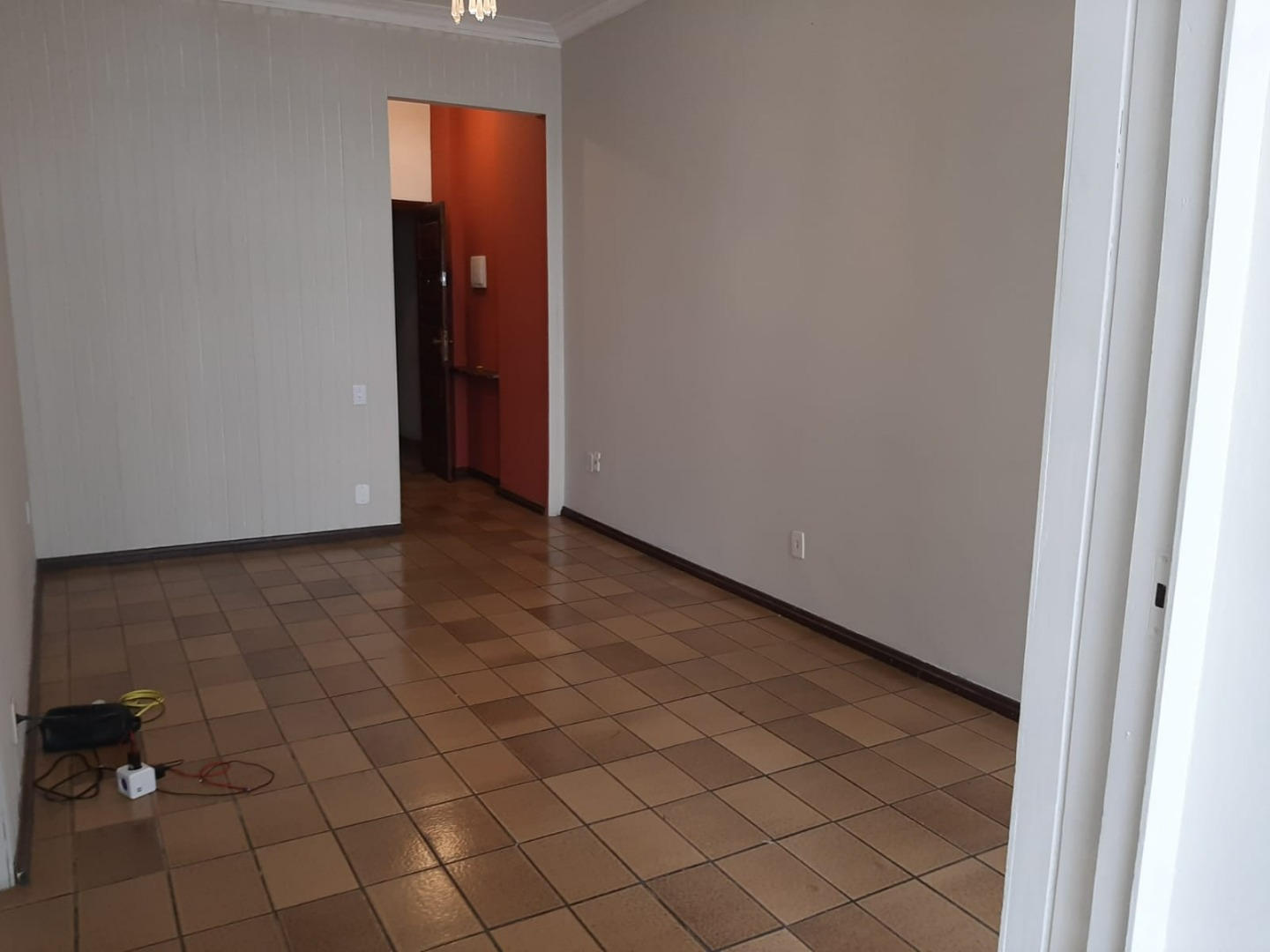 Apartamento à venda com 3 quartos, 84m² - Foto 2