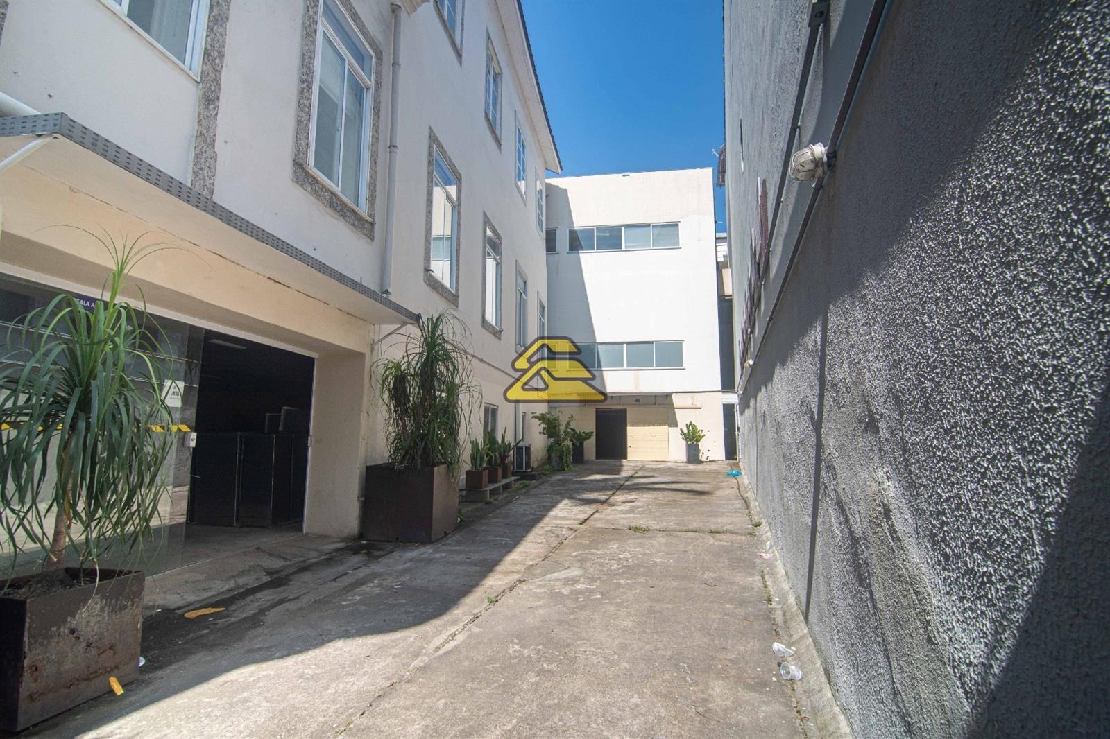 Prédio Inteiro para alugar, 1500m² - Foto 9