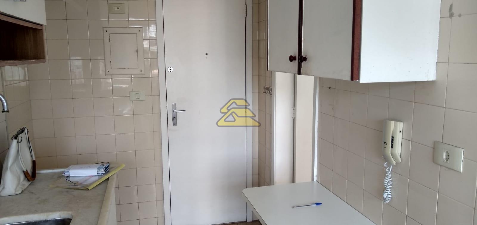 Apartamento à venda com 2 quartos, 84m² - Foto 12