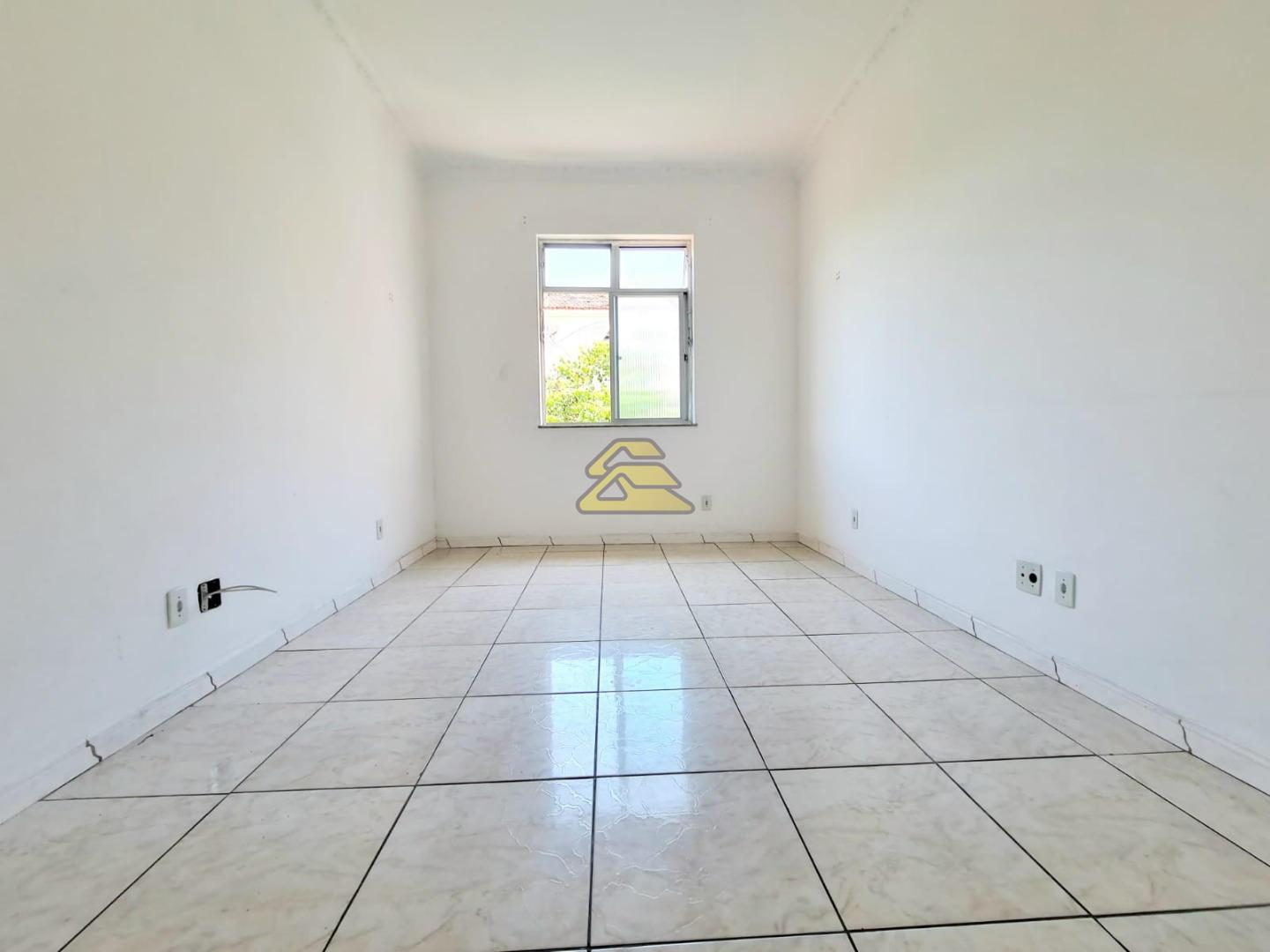 Apartamento à venda com 2 quartos, 71m² - Foto 2