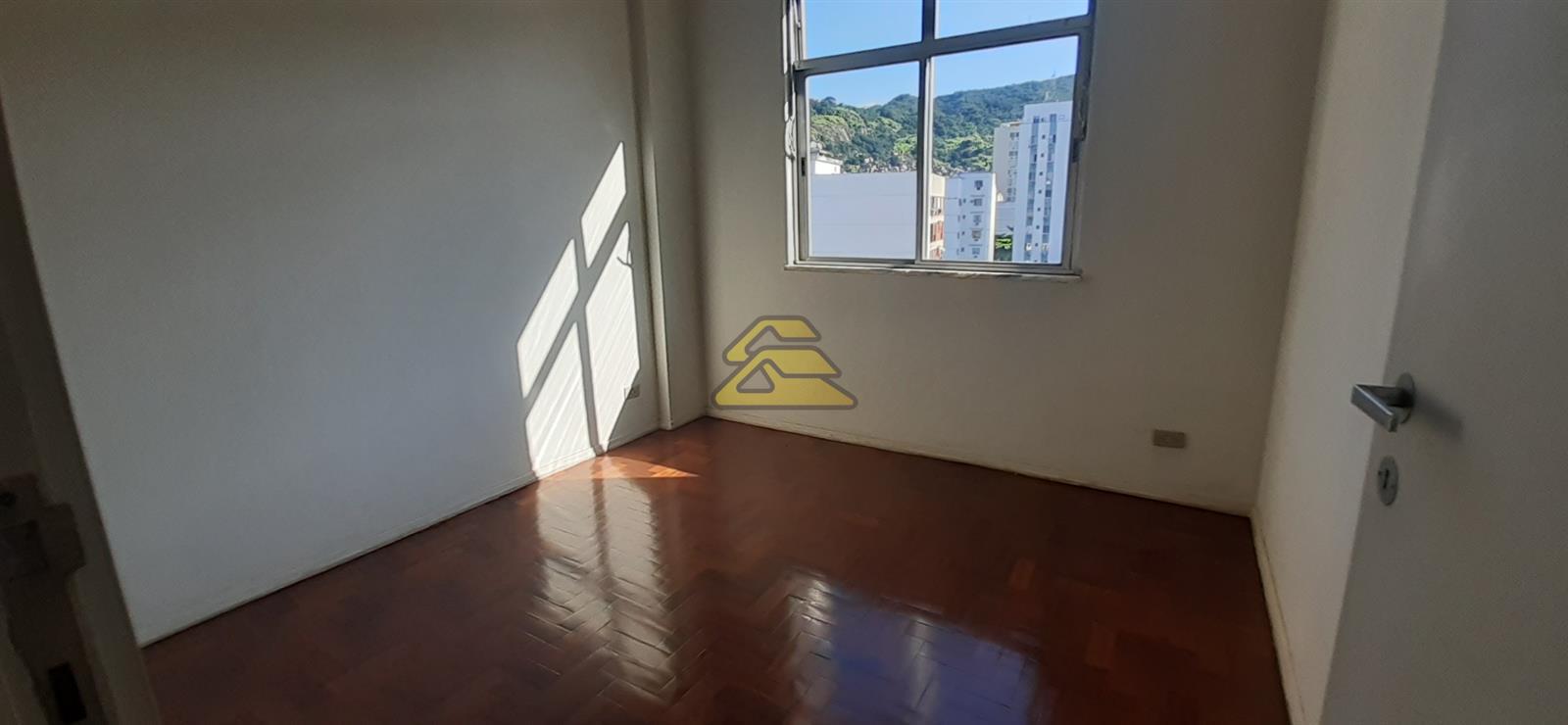 Apartamento à venda com 2 quartos, 80m² - Foto 5