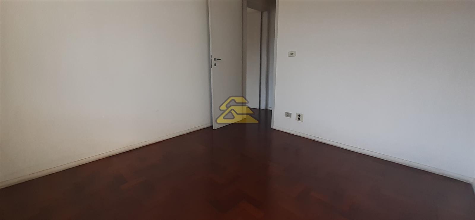 Apartamento à venda com 2 quartos, 80m² - Foto 8