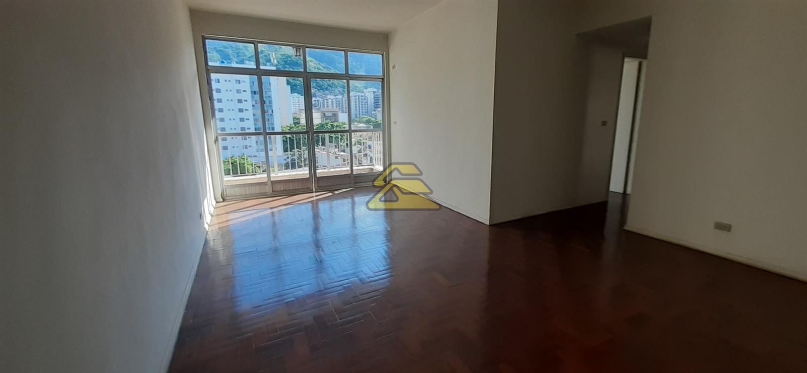 Apartamento à venda com 2 quartos, 80m² - Foto 1