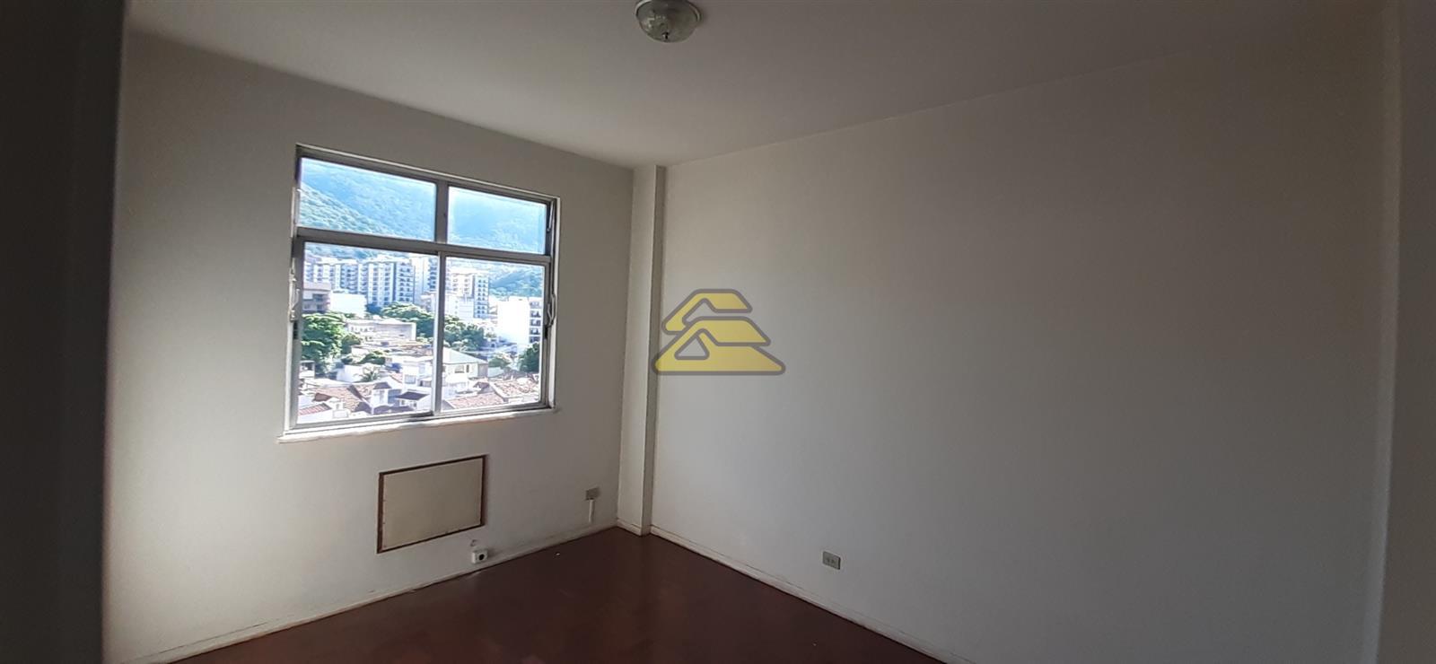 Apartamento à venda com 2 quartos, 80m² - Foto 12