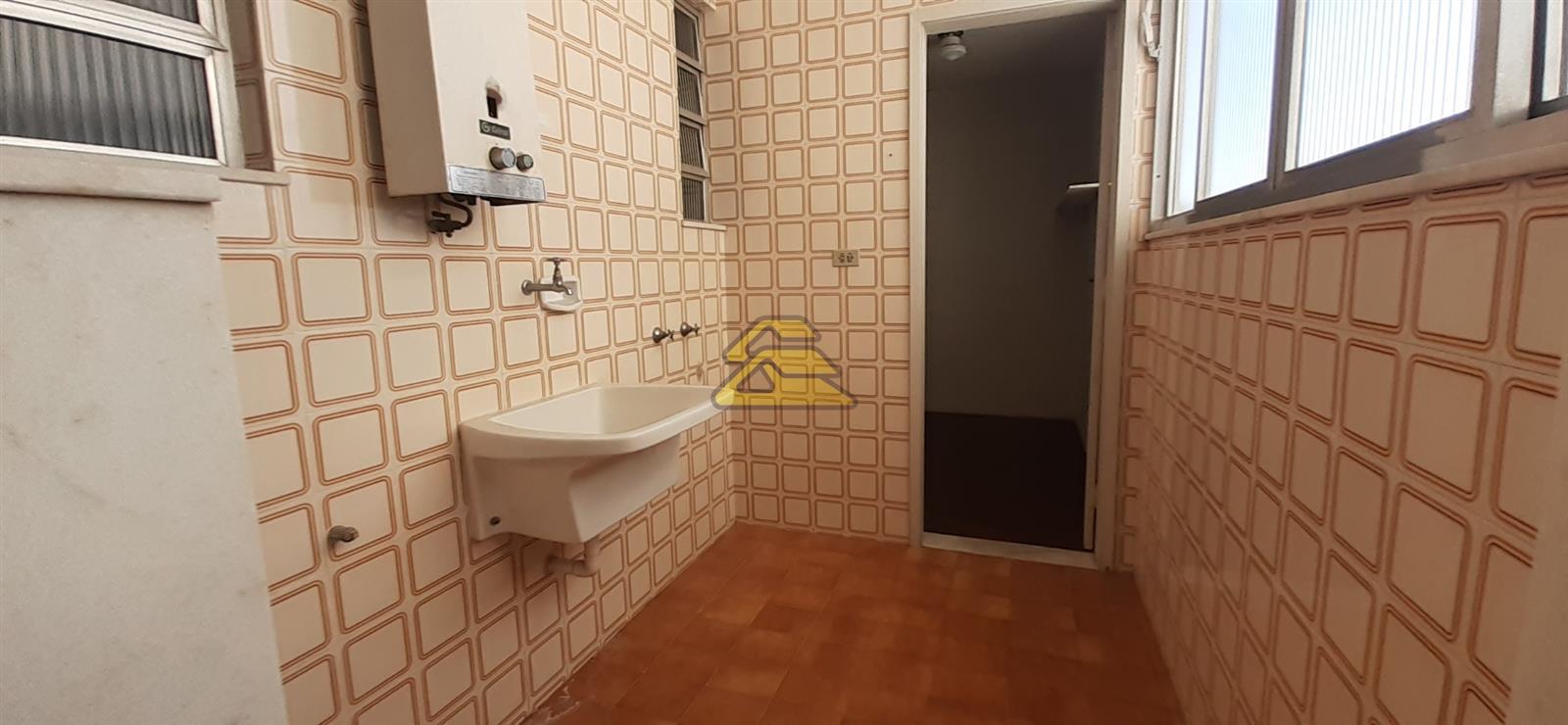 Apartamento à venda com 2 quartos, 80m² - Foto 20