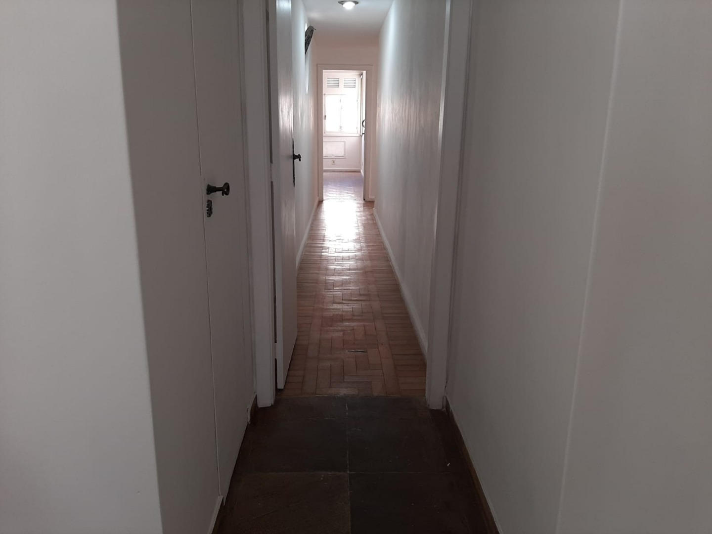 Apartamento à venda com 3 quartos, 210m² - Foto 6