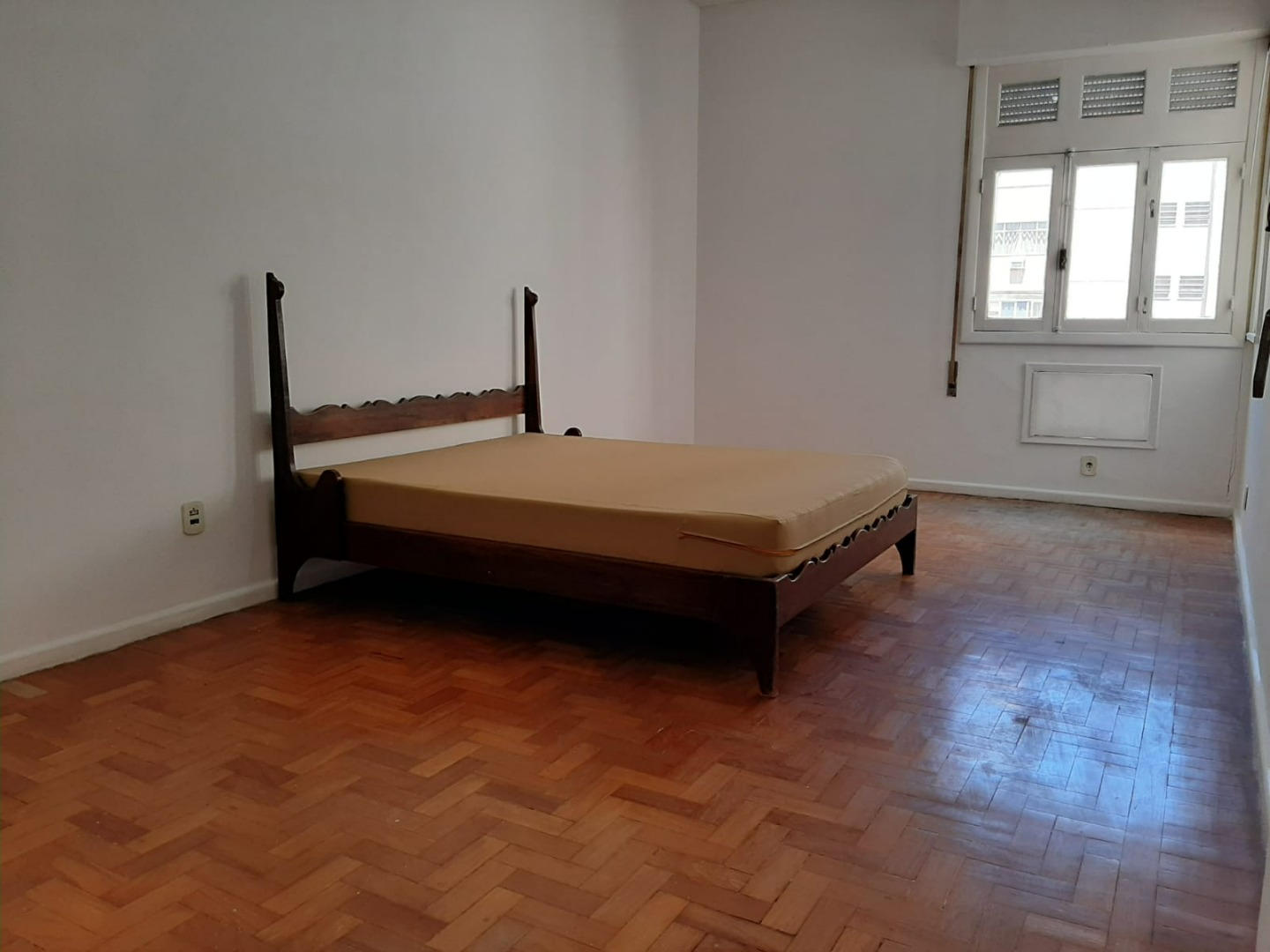 Apartamento à venda com 3 quartos, 210m² - Foto 7