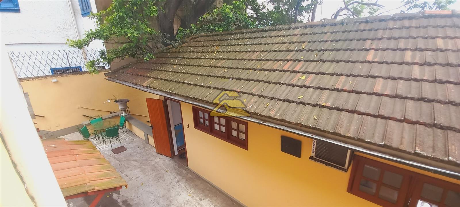 Casa à venda com 5 quartos, 300m² - Foto 22