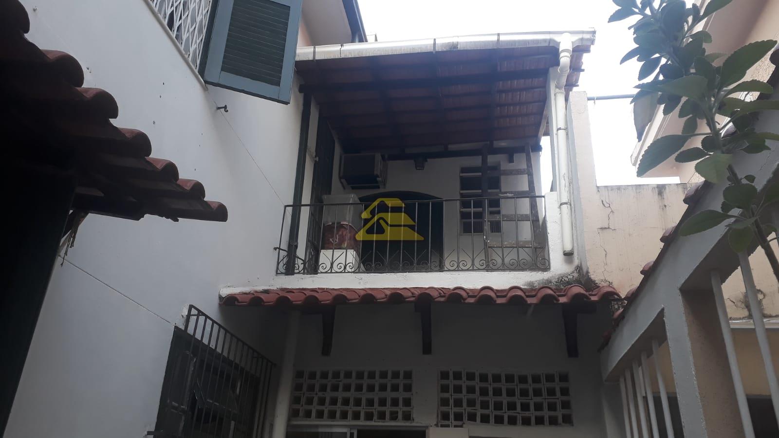 Casa à venda com 5 quartos, 160m² - Foto 25