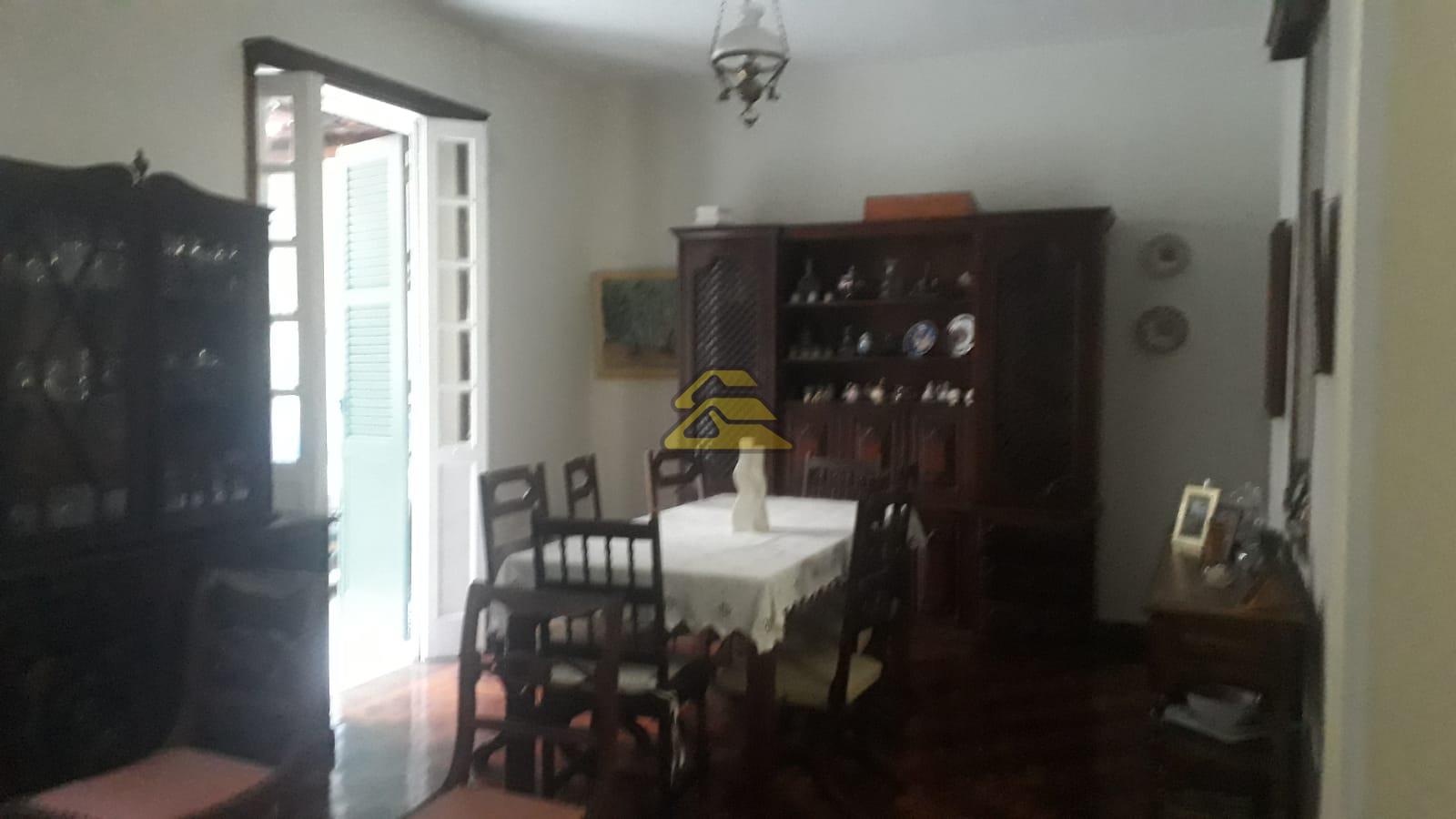 Casa à venda com 5 quartos, 160m² - Foto 5