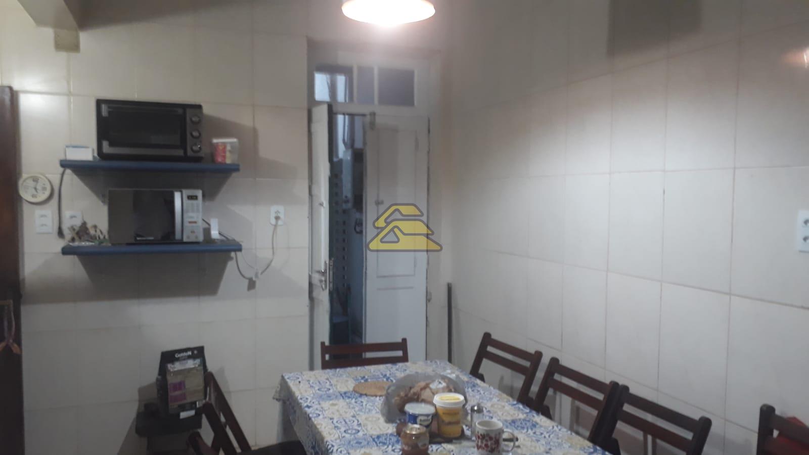 Casa à venda com 5 quartos, 160m² - Foto 12