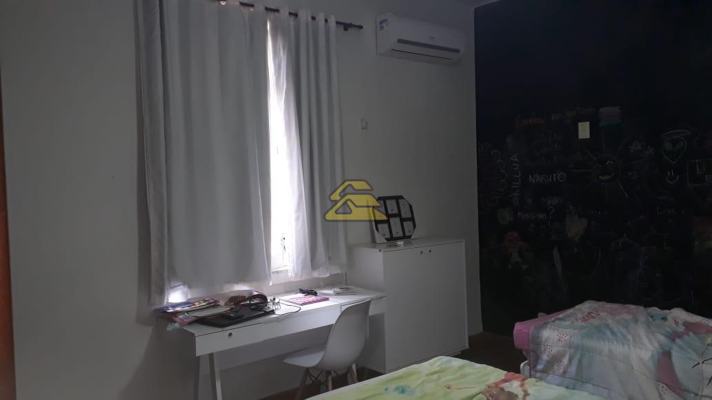 Casa à venda com 5 quartos, 160m² - Foto 8