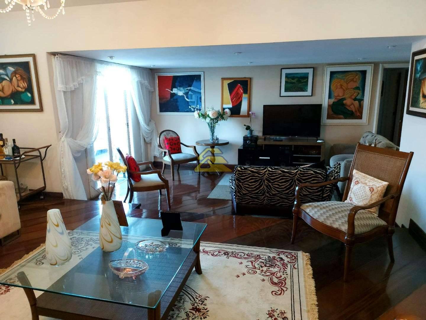 Apartamento à venda com 3 quartos, 151m² - Foto 9