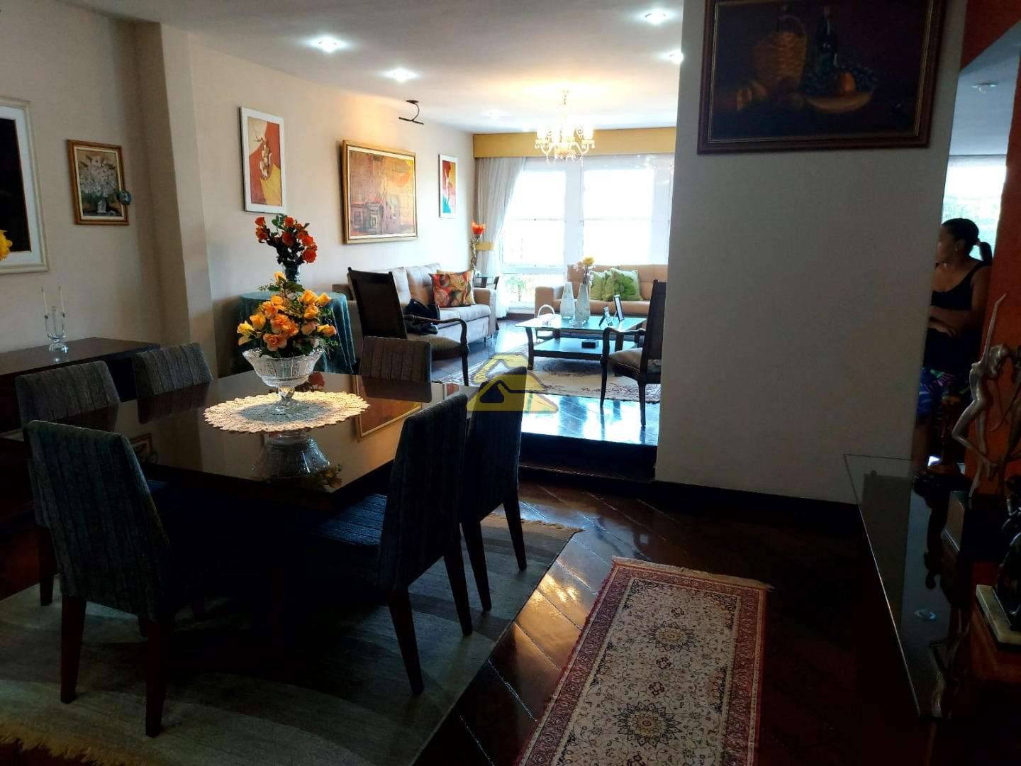 Apartamento à venda com 3 quartos, 151m² - Foto 10