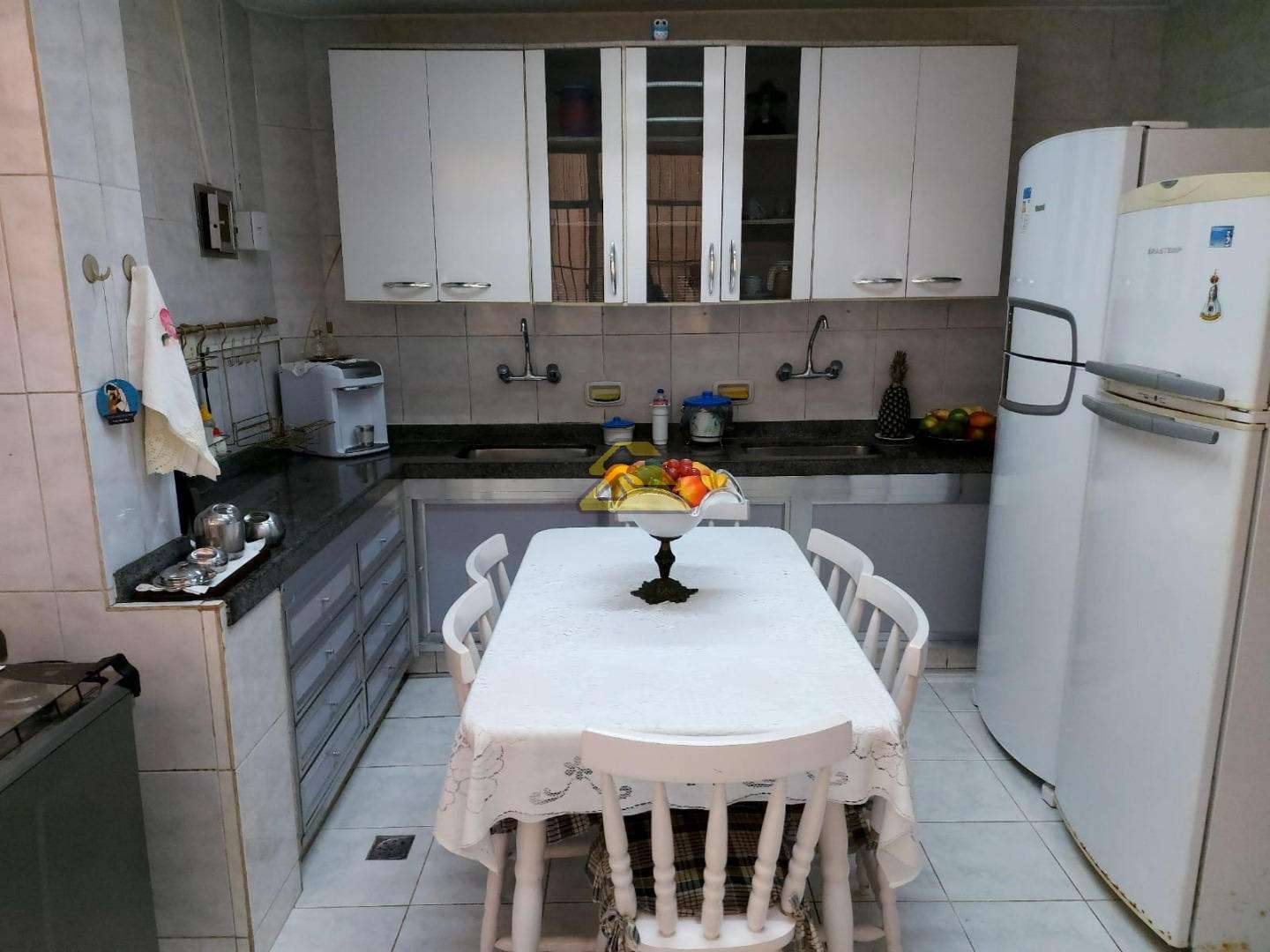 Apartamento à venda com 3 quartos, 151m² - Foto 28