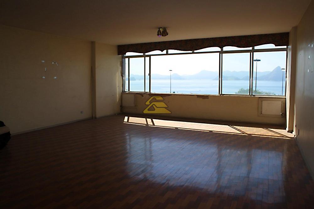 Apartamento à venda com 3 quartos, 233m² - Foto 8