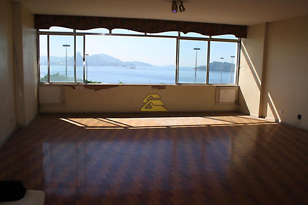 Apartamento à venda com 3 quartos, 233m² - Foto 6