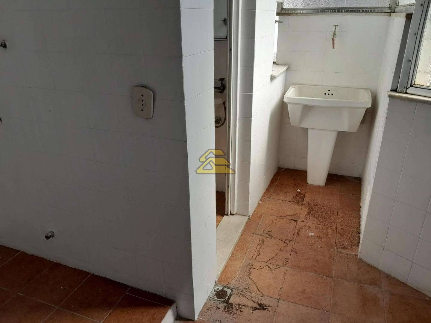 Apartamento à venda com 3 quartos, 156m² - Foto 11