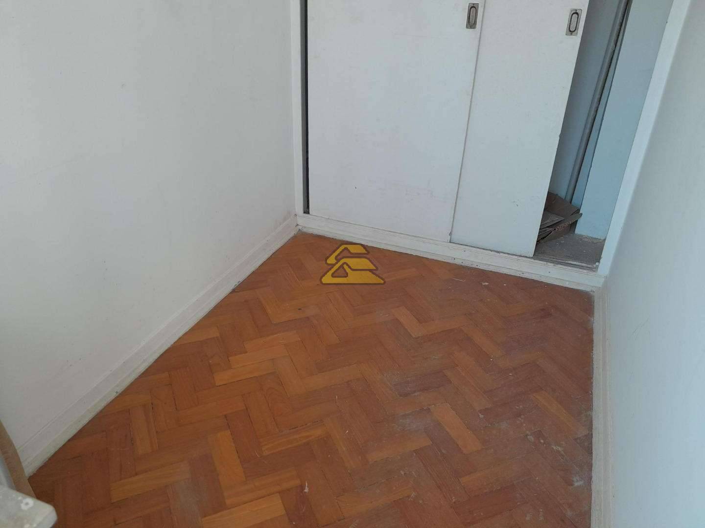 Apartamento à venda com 3 quartos, 156m² - Foto 5