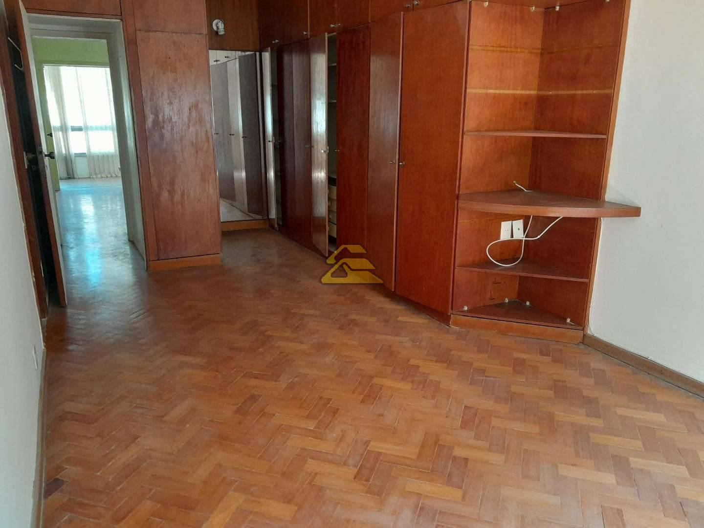 Apartamento à venda com 3 quartos, 156m² - Foto 7