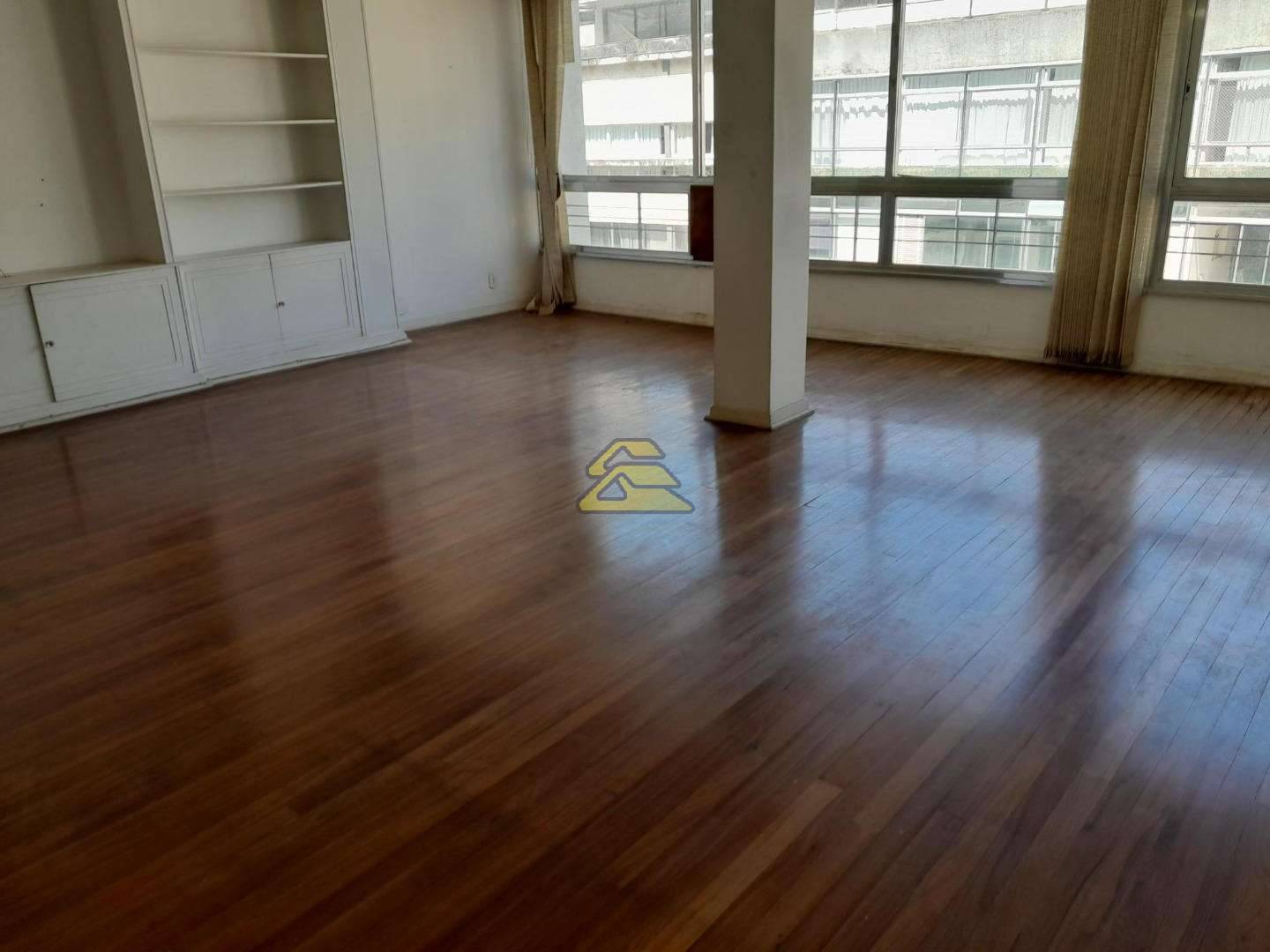 Apartamento à venda com 3 quartos, 156m² - Foto 12