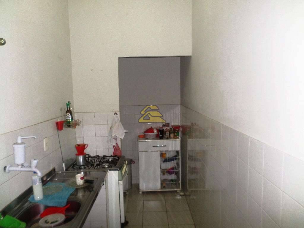 Apartamento à venda com 2 quartos, 70m² - Foto 12