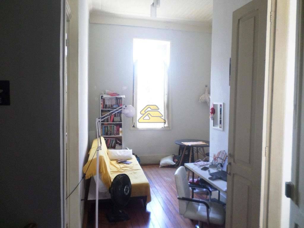 Apartamento à venda com 2 quartos, 70m² - Foto 16