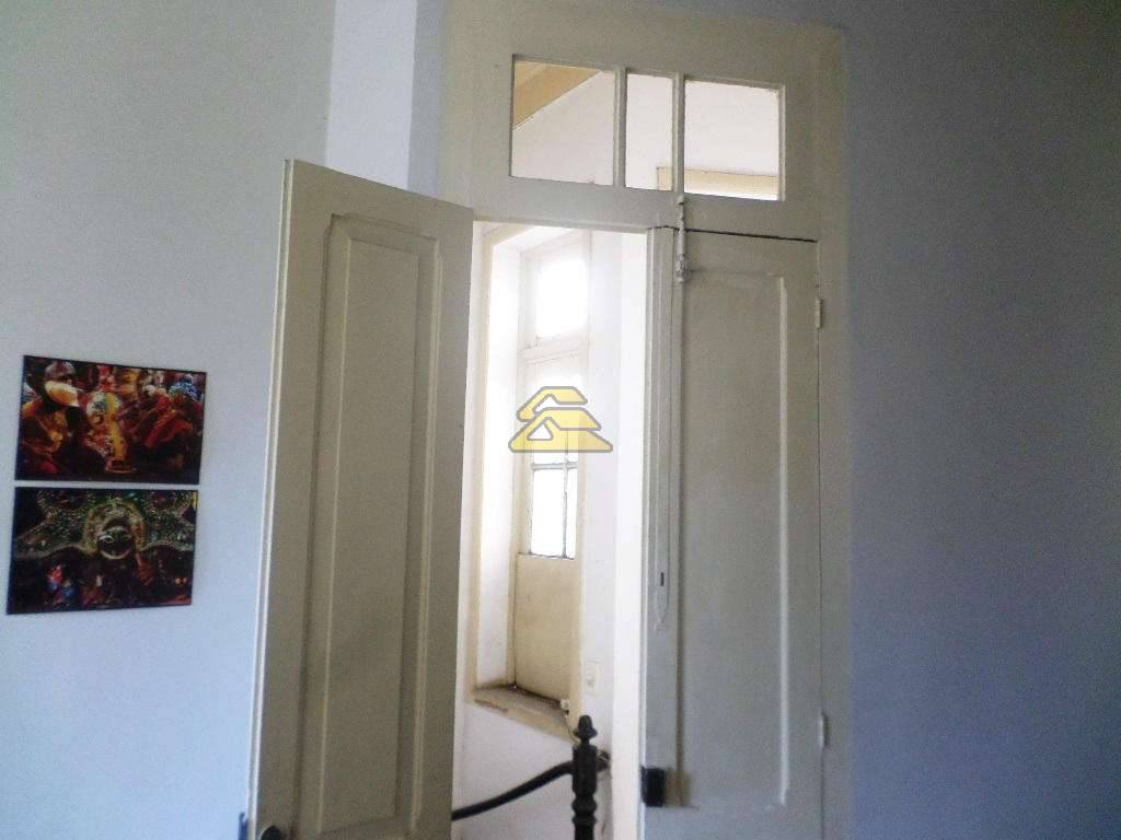 Apartamento à venda com 2 quartos, 70m² - Foto 18