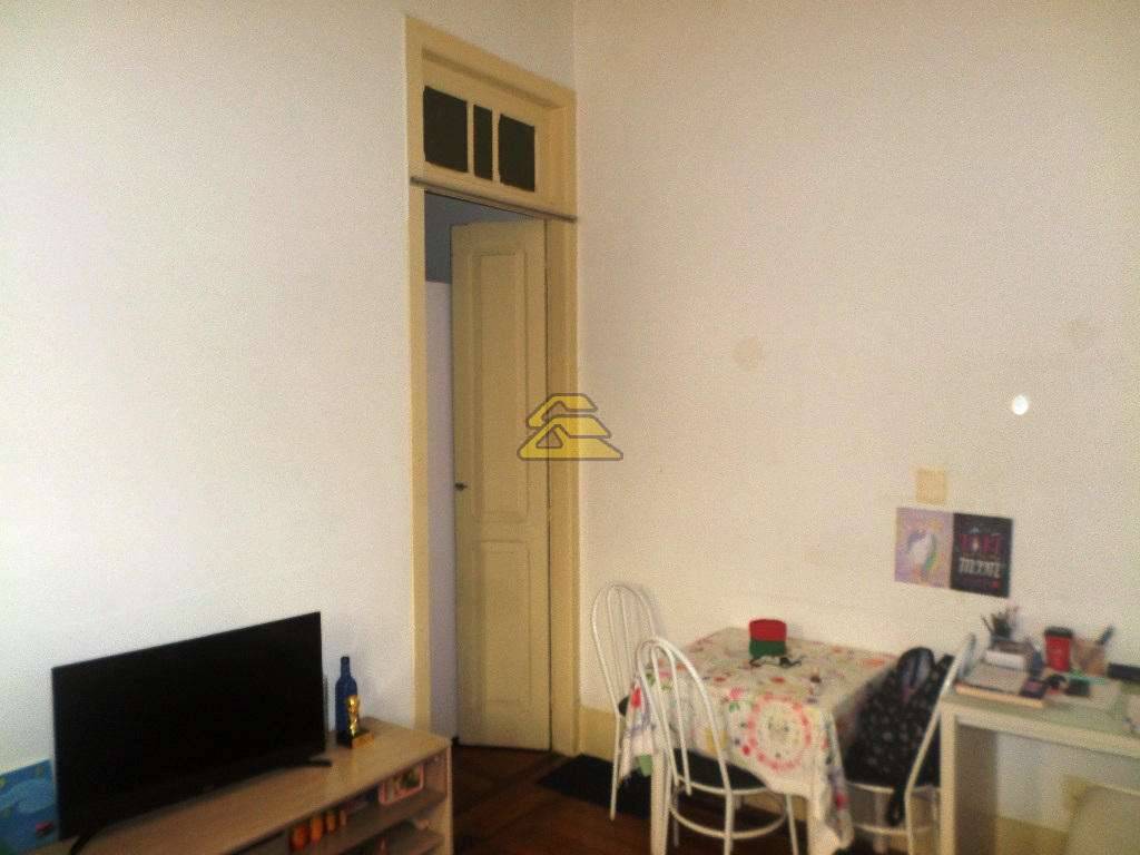 Apartamento à venda com 2 quartos, 70m² - Foto 19