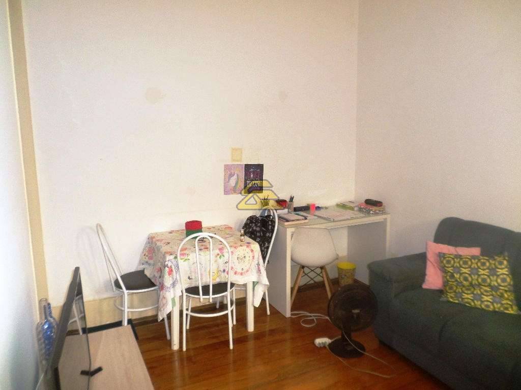 Apartamento à venda com 2 quartos, 70m² - Foto 22