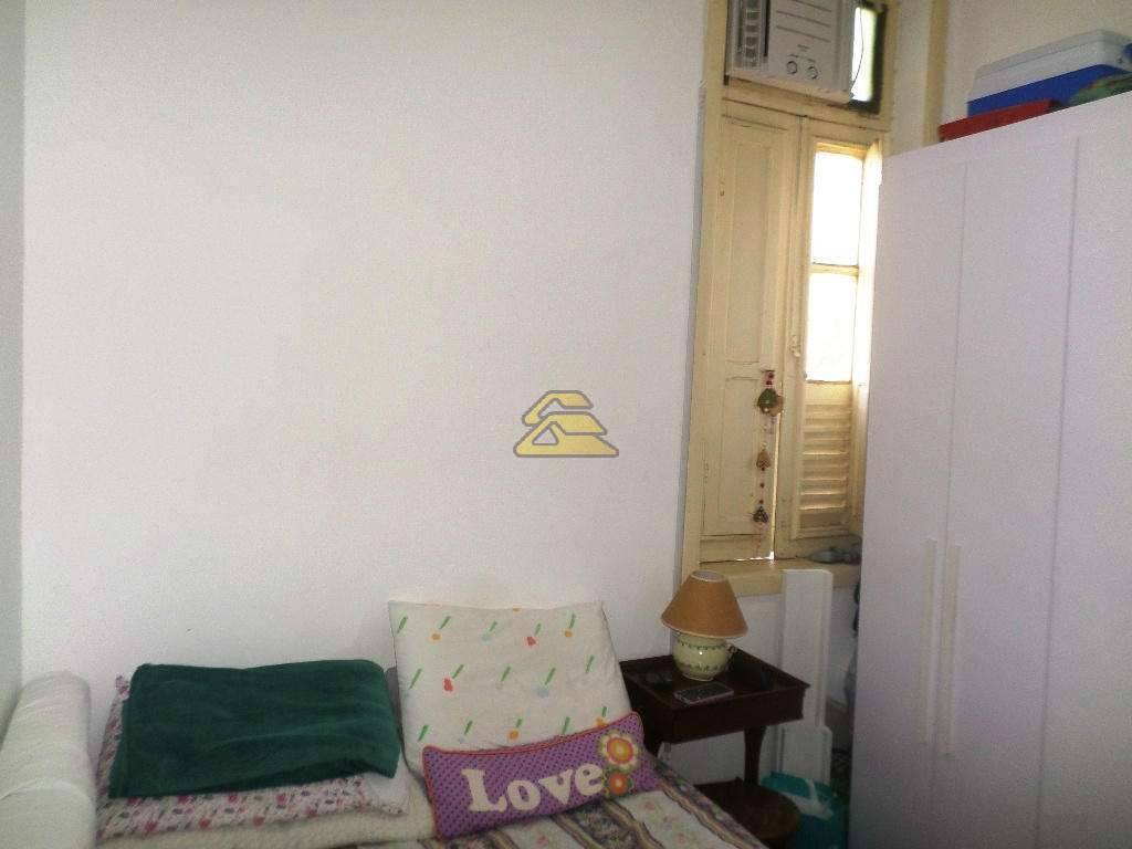 Apartamento à venda com 2 quartos, 70m² - Foto 24