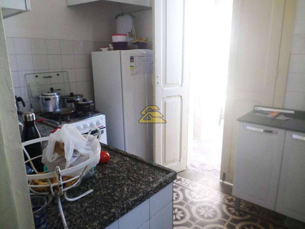 Apartamento à venda com 2 quartos, 70m² - Foto 29