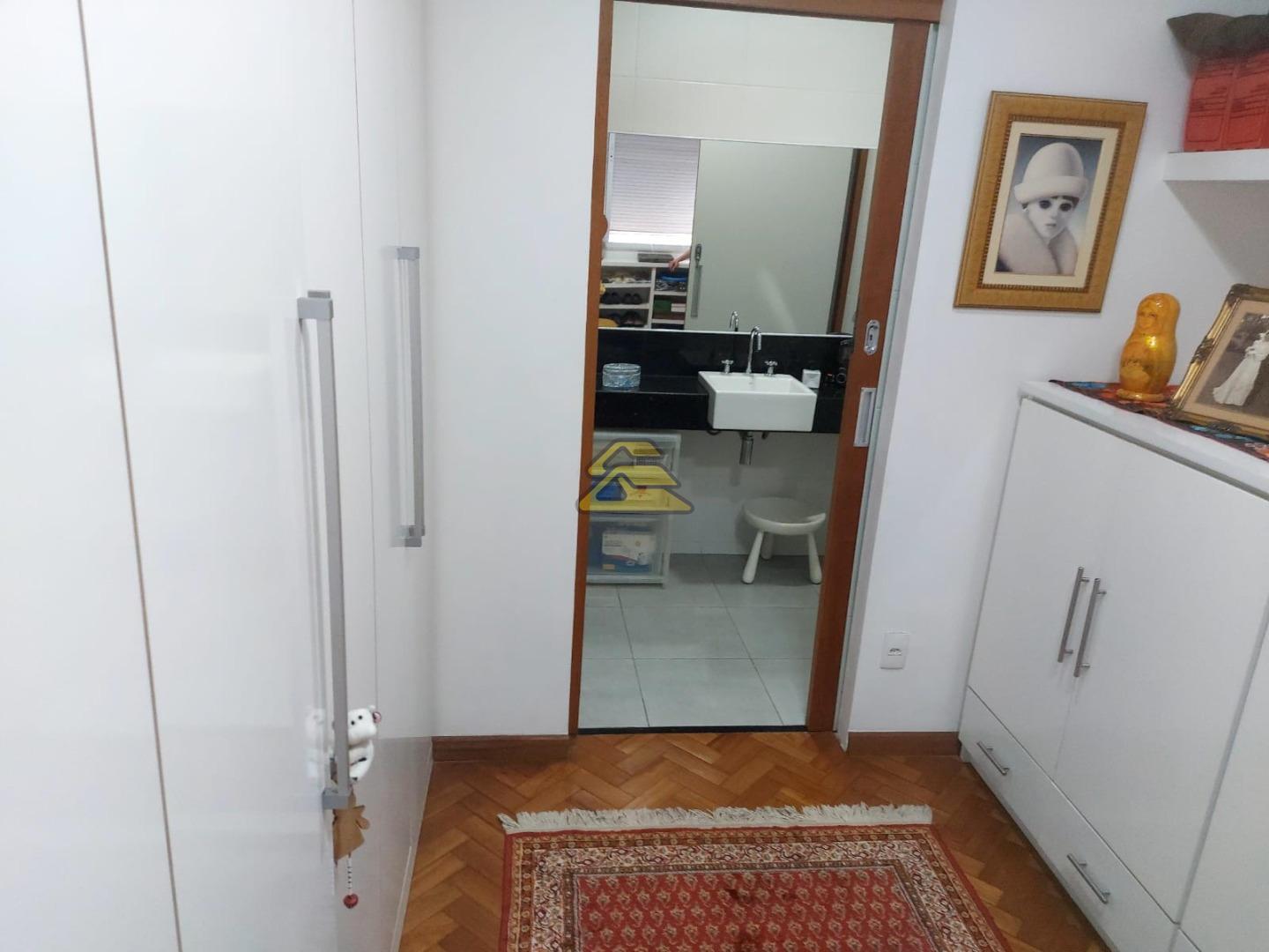 Apartamento à venda com 4 quartos, 215m² - Foto 20