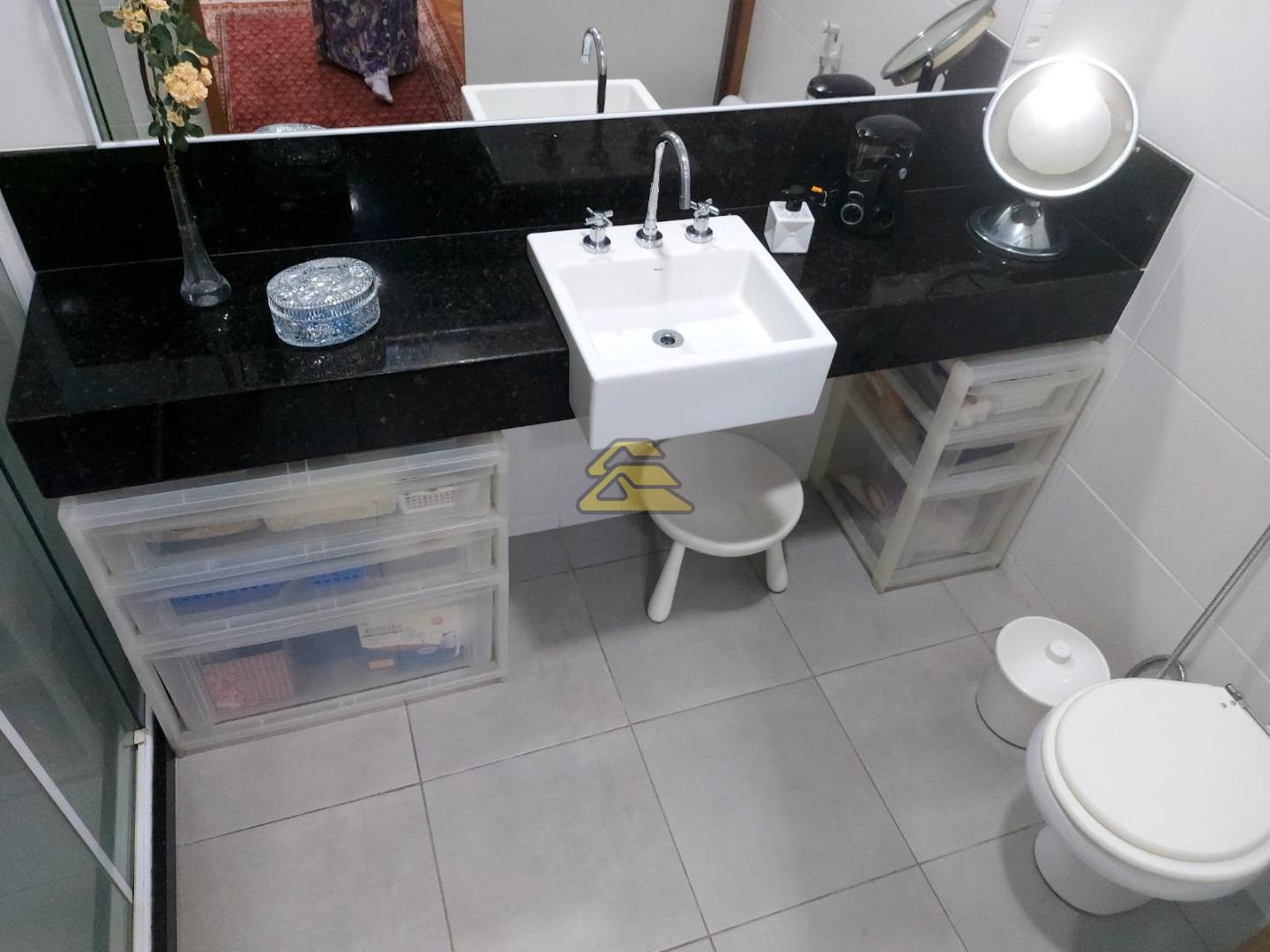 Apartamento à venda com 4 quartos, 215m² - Foto 21