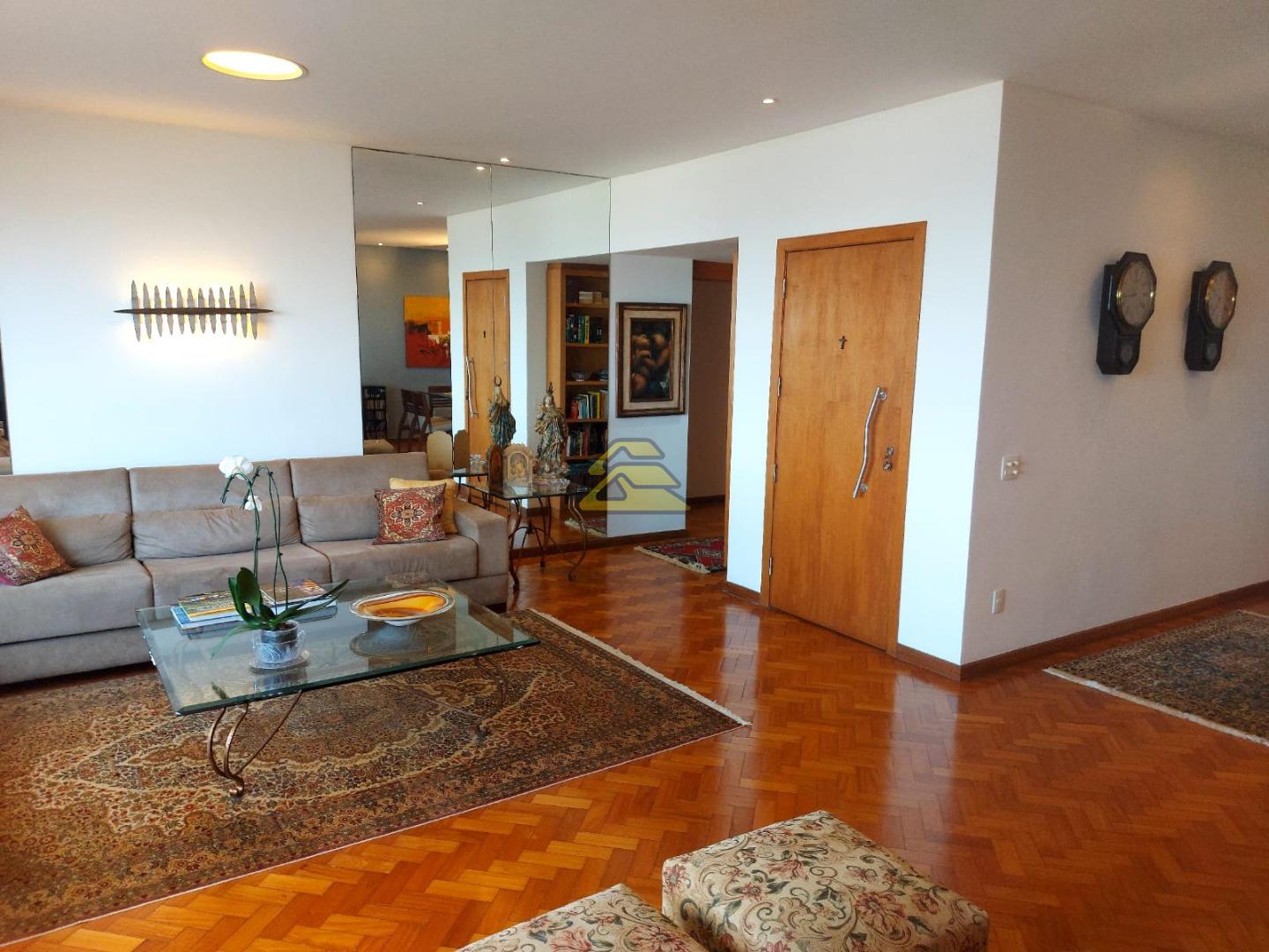 Apartamento à venda com 4 quartos, 215m² - Foto 4