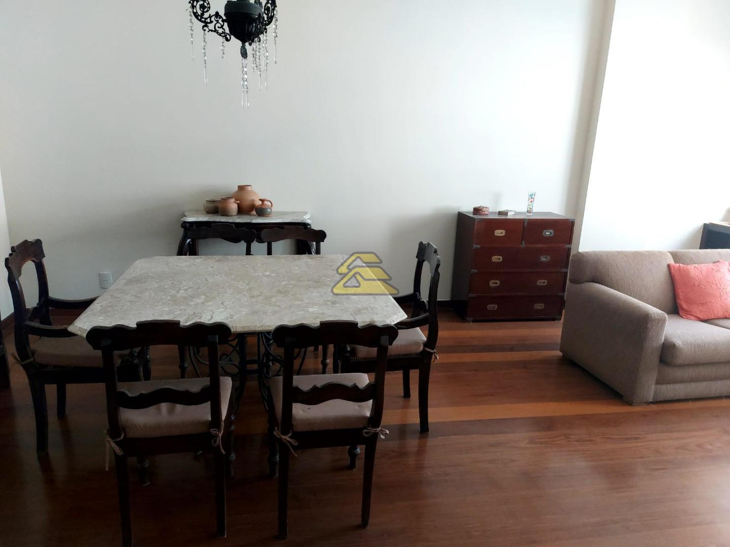 Apartamento à venda com 3 quartos, 137m² - Foto 9