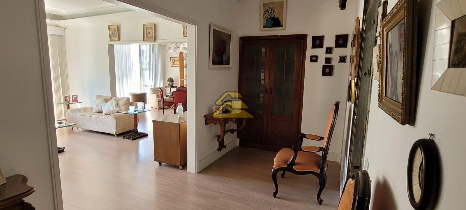 Apartamento à venda com 3 quartos, 210m² - Foto 6