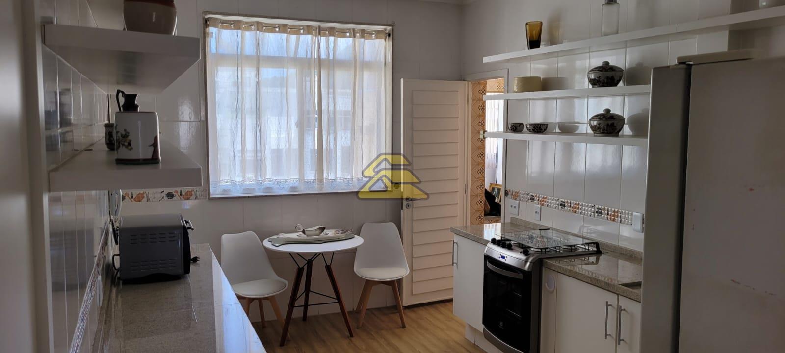 Apartamento à venda com 3 quartos, 210m² - Foto 22