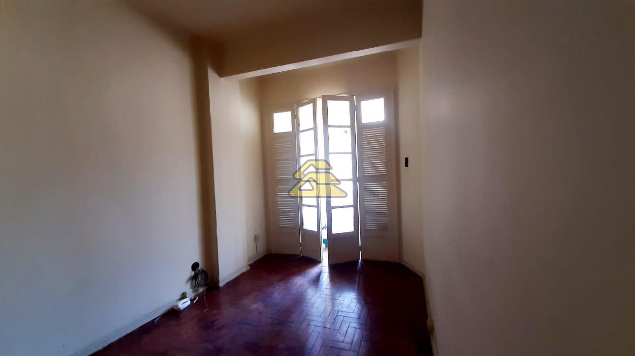 Apartamento à venda com 1 quarto, 43m² - Foto 2