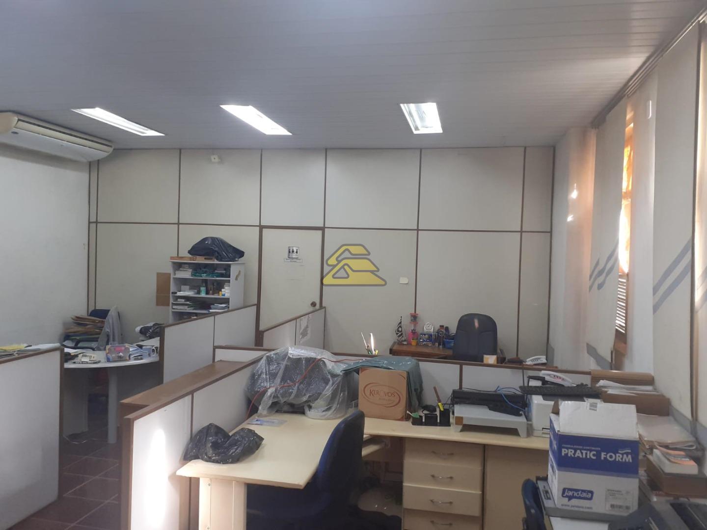 Prédio Inteiro à venda, 348m² - Foto 1